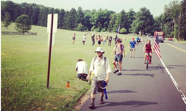 99MileMarch-Day5-walking01